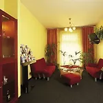 Henrietta 3* Praga