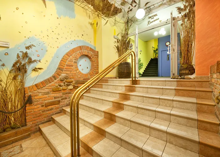 Hotel Henrietta 3*