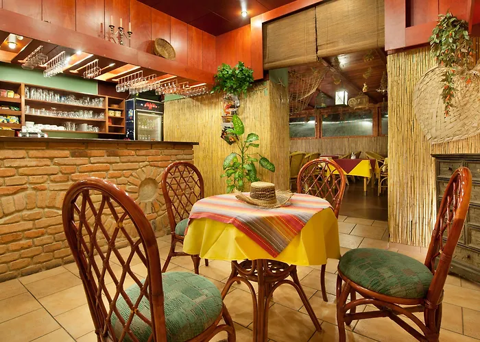Hotel Henrietta 3*