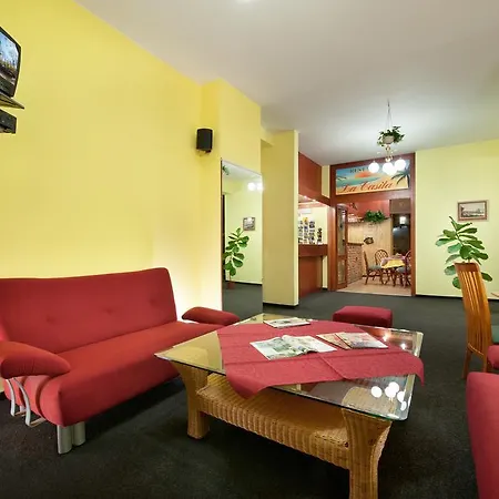 Henrietta Otel 3*