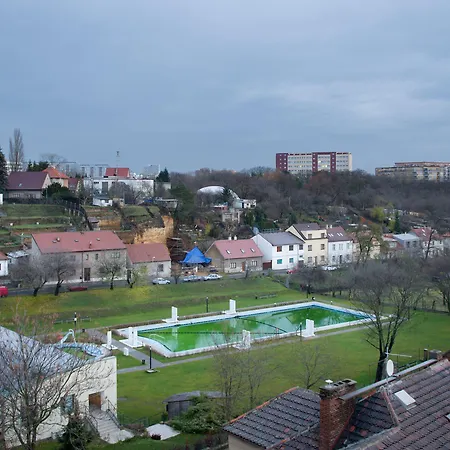 Henrietta Szálloda 3*