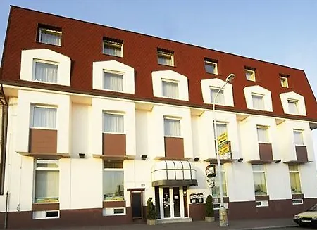 Henrietta Otel