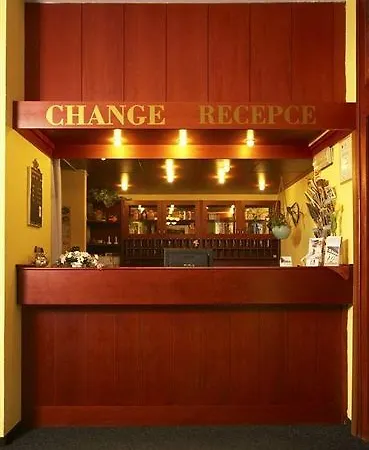 Henrietta Otel